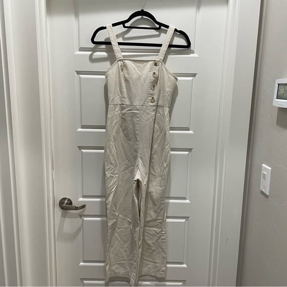 Sky and Sparrow Beige Linen Blend Sleeveless Jumpsuit - Picture 3 of 9